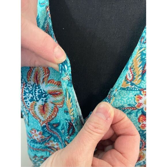 NWT Maurices Wrap Tie Peplum Floral Short Sleeve Blouse Size Medium - Picture 3 of 9